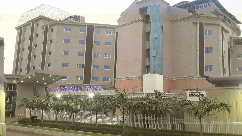 Barcelona Hotels, Abuja Mobushipe Buitenkant foto